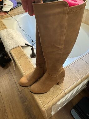 Tall Women's Knee-High Block Heel Boots - Tan